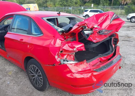 2019 Volkswagen Jetta 1.4T R-Line/1.4T S/1.4T Se z USA, uszkodzony, nr VIN 3VWC57BU5KM192097